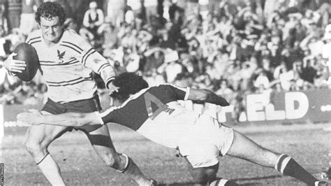 Phil Lowe: Hull KR legend dies, aged 74 .